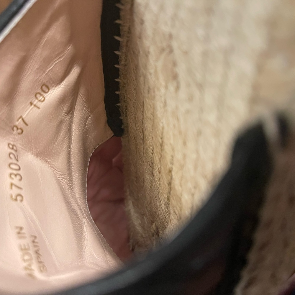 Gucci Black and Gold Women's Slides - Picture 10 of 10